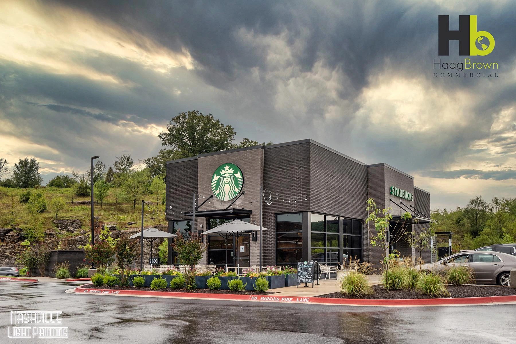 Starbucks · Bella Vista