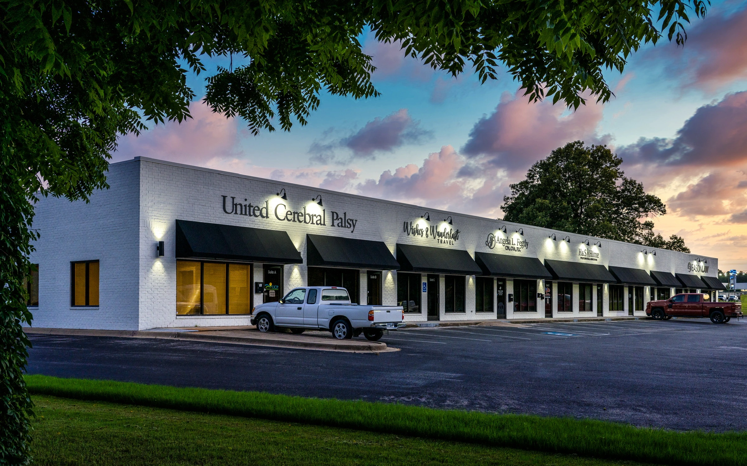Woodsprings Plaza